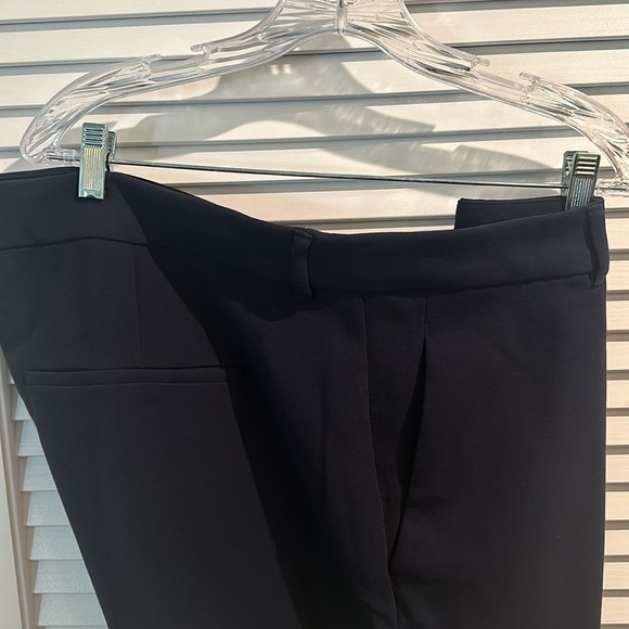 NWT Old Navy Navy Blue Harper Trousers with Four pockets and belt loops. Size 20 - Picture 2 of 8